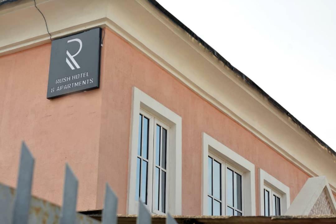 Rush Hotel & Apartments Лагос Екстериор снимка